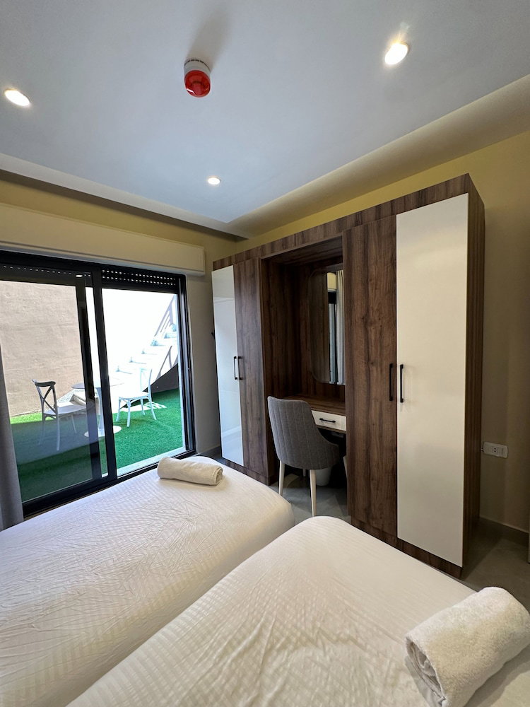 002 Al-Najeh Jre Apartments For Rent Ave