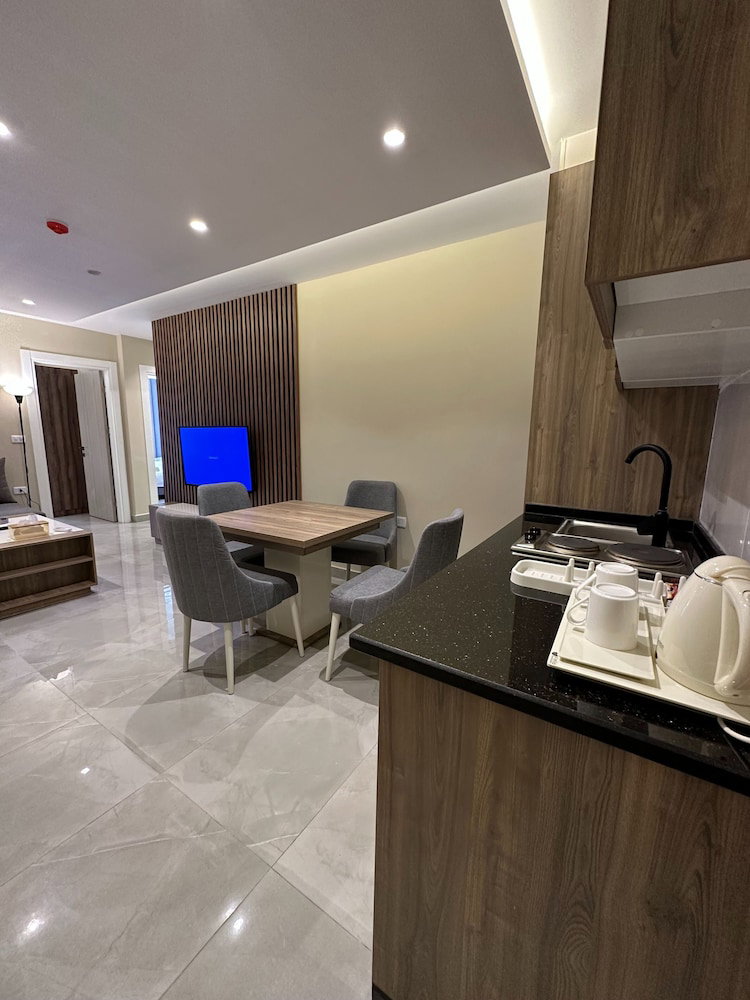002 Al-Najeh Jre Apartments For Rent Ave