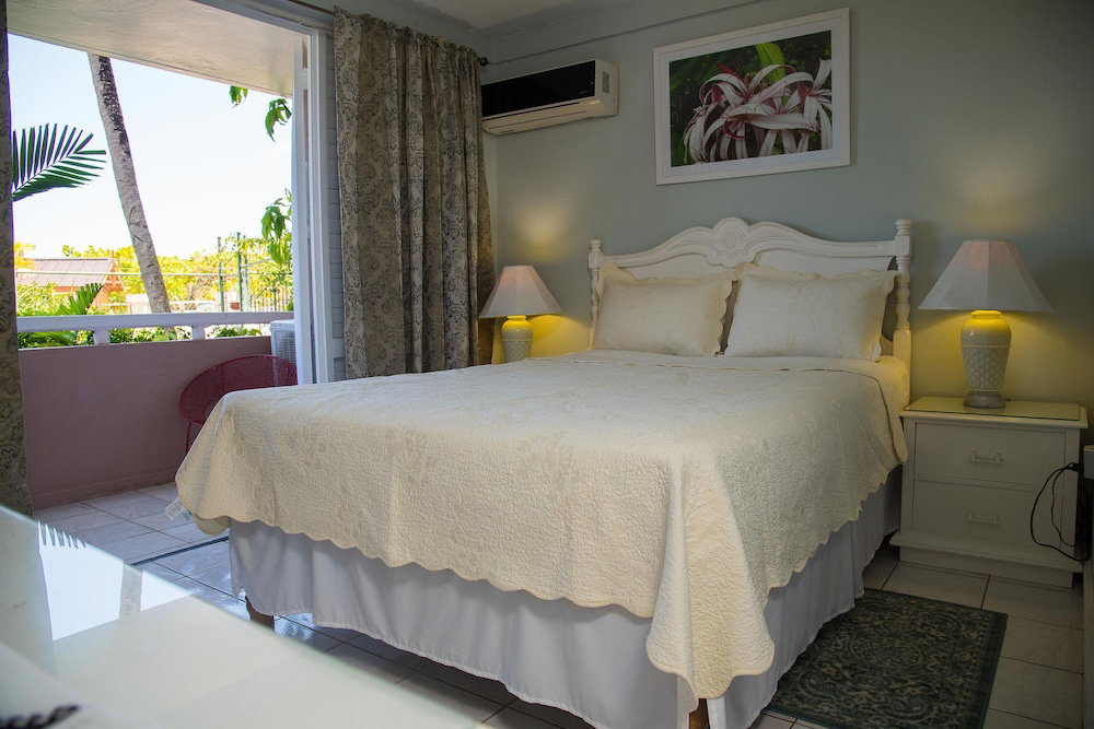 Hotel Emerald Corner At Fishermans Point