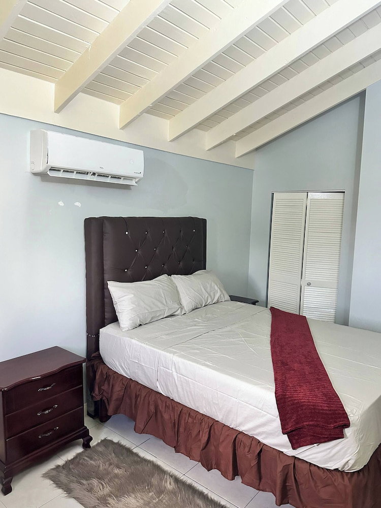 The Oasis Kingston 5 Luxury Loft, 24Hrs Security