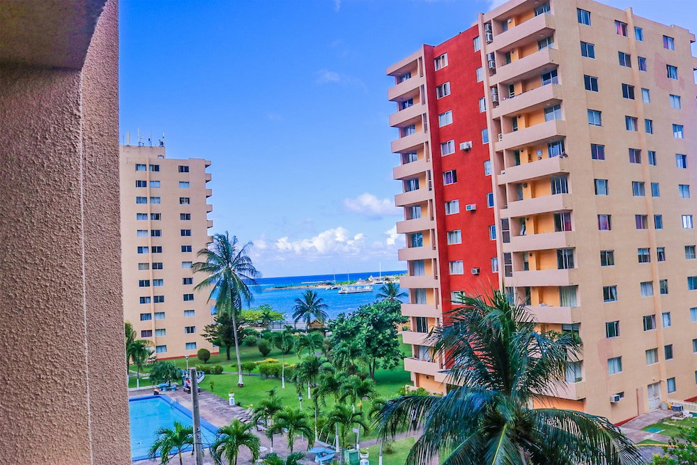 Hotel Turtle Towers Apartments