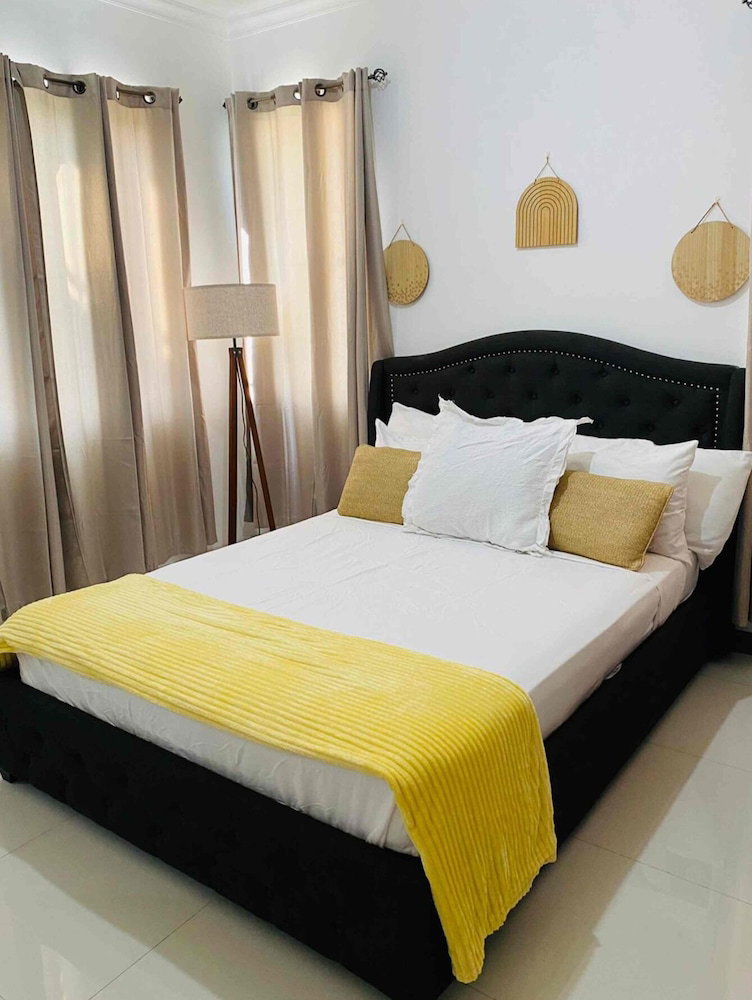 Hotel New Kingston Comfy 2Br Apartment