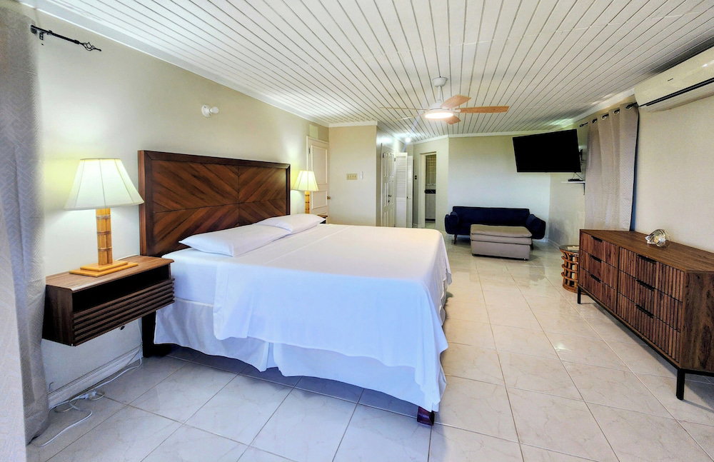 Comfy Villa With Ocean View