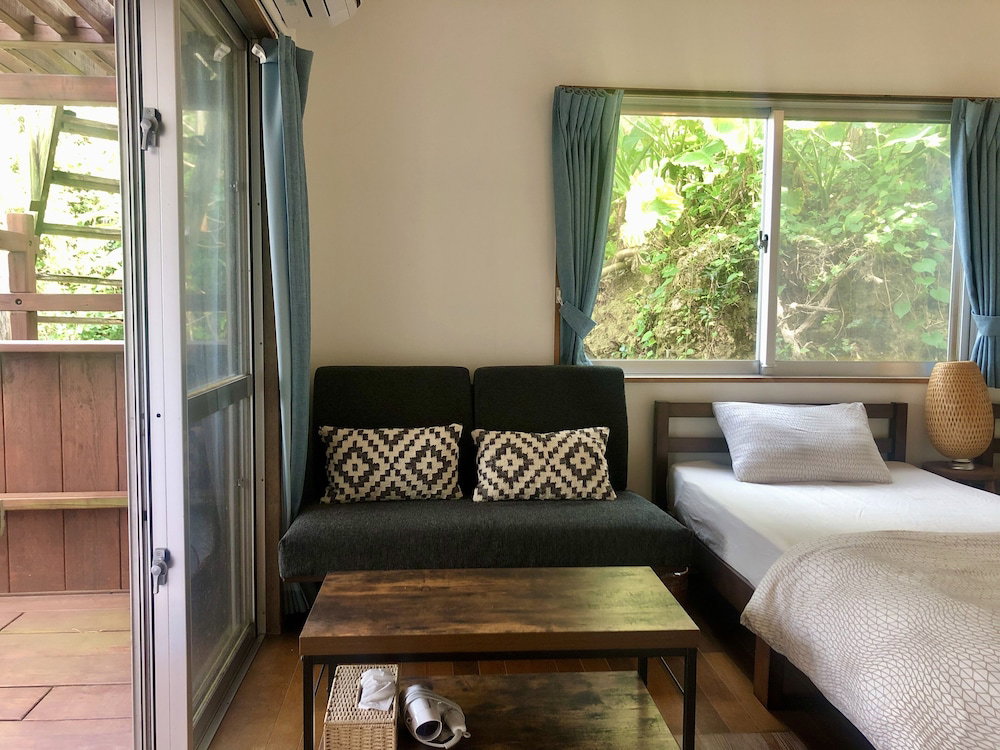 Hotel Life Is A Journey - Hostel