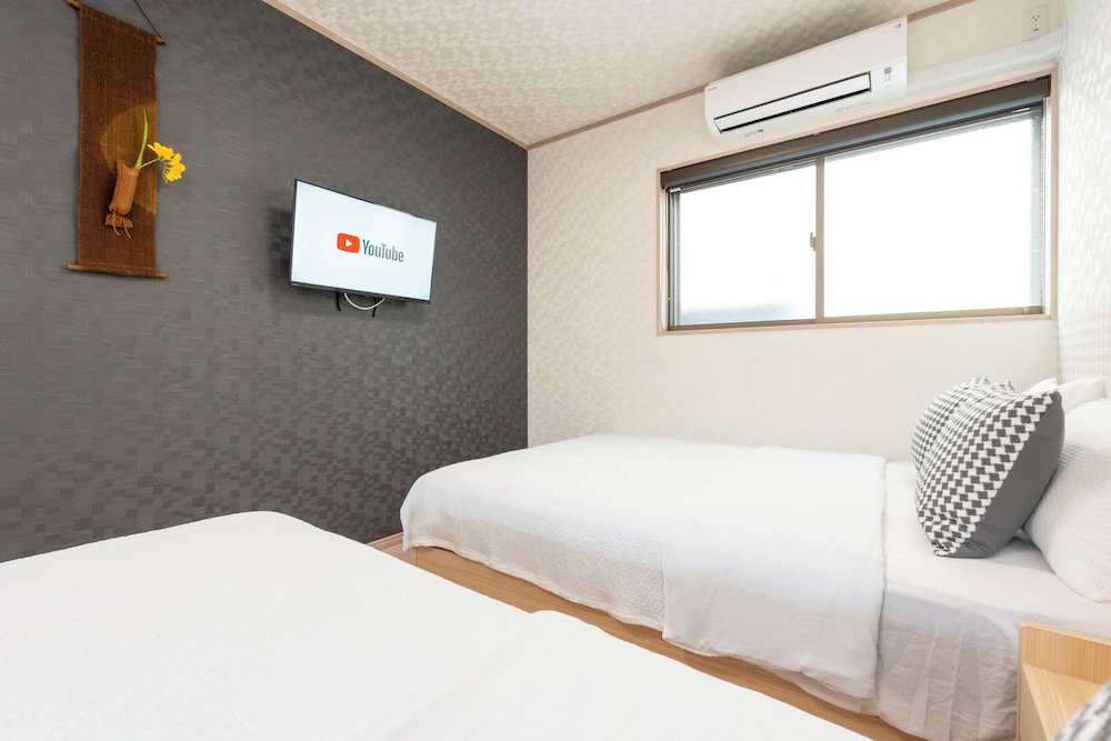 Hotel Air Station Front Stay