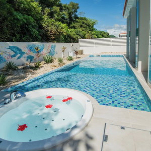 Hotel Pool Villa Sanrriott Okinawa Motobu cazare Motobu