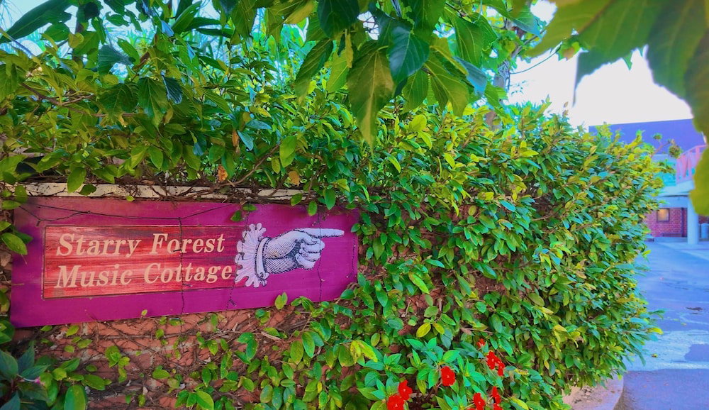 Okinawa Starry Forest Cottage