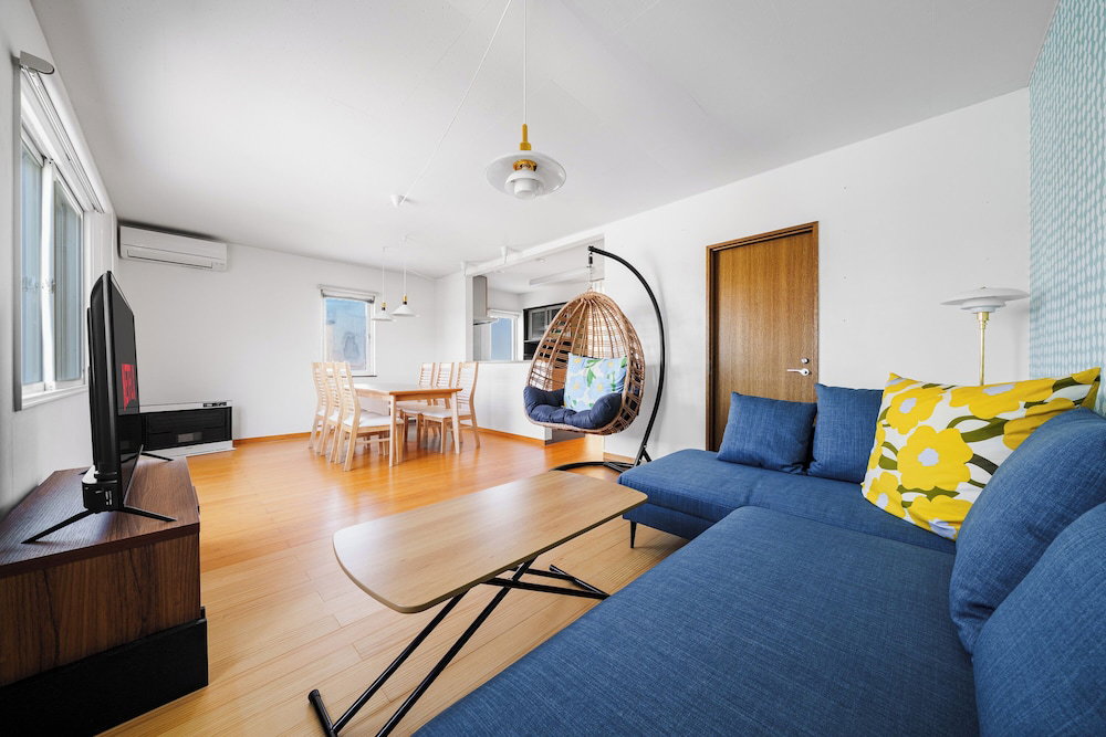 Hotel Small House