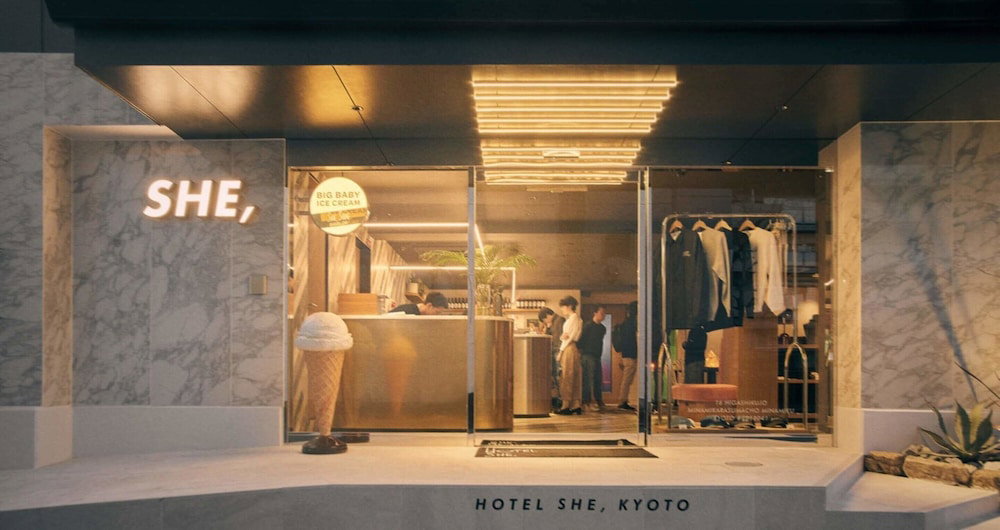 Hotel Hotel She, Kyoto