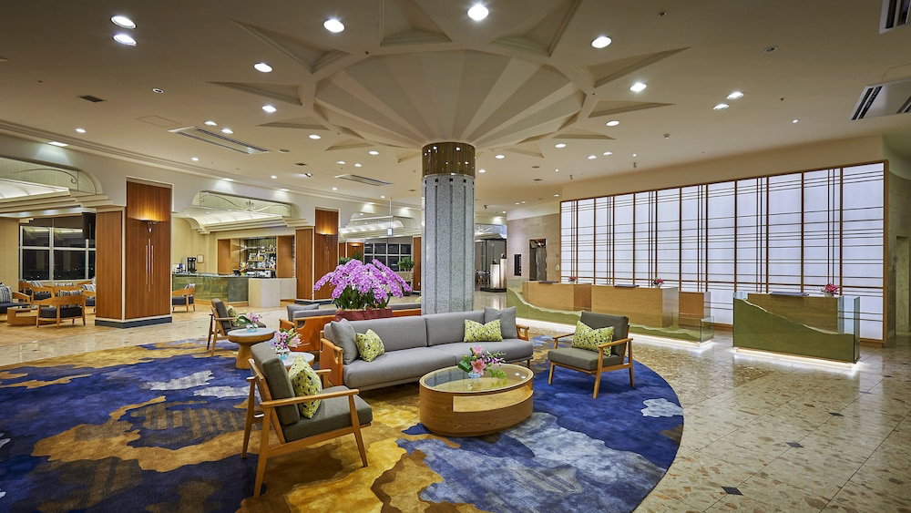 Hotel Ana Crowne Plaza Resort Okinawa Uruma Hills By Ihg