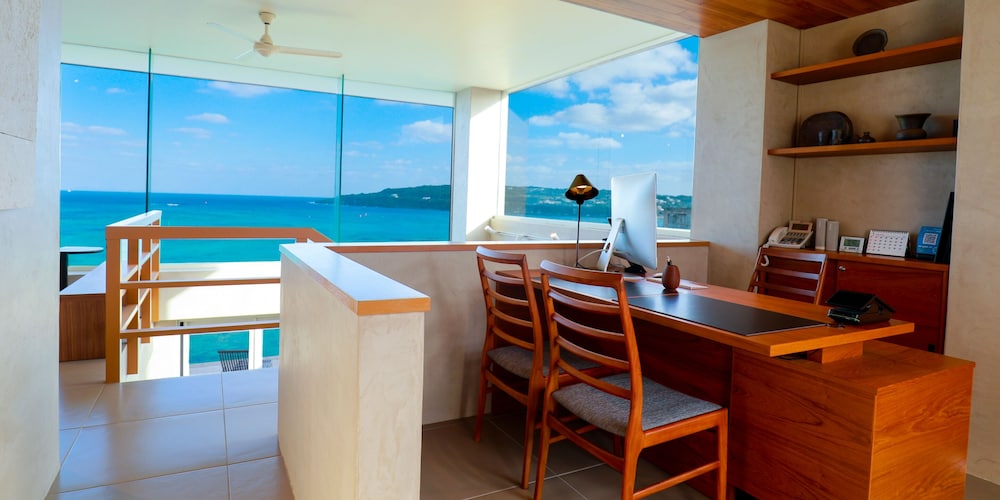 Kayatsuma Okinawa Hotel & Resort