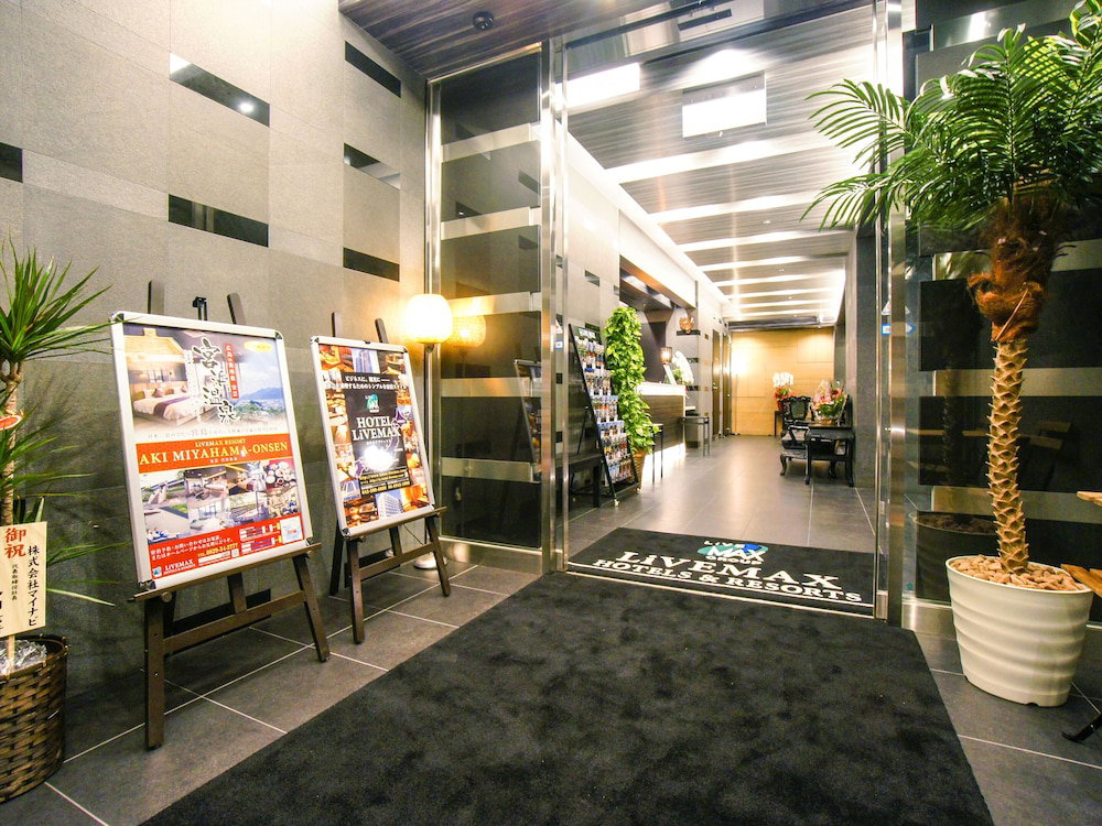 Hotel Live Max Yokohama Motomachi Ekimae