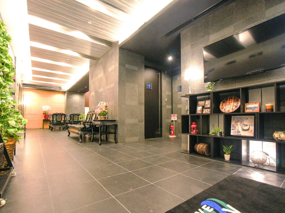 Hotel Live Max Yokohama Motomachi Ekimae