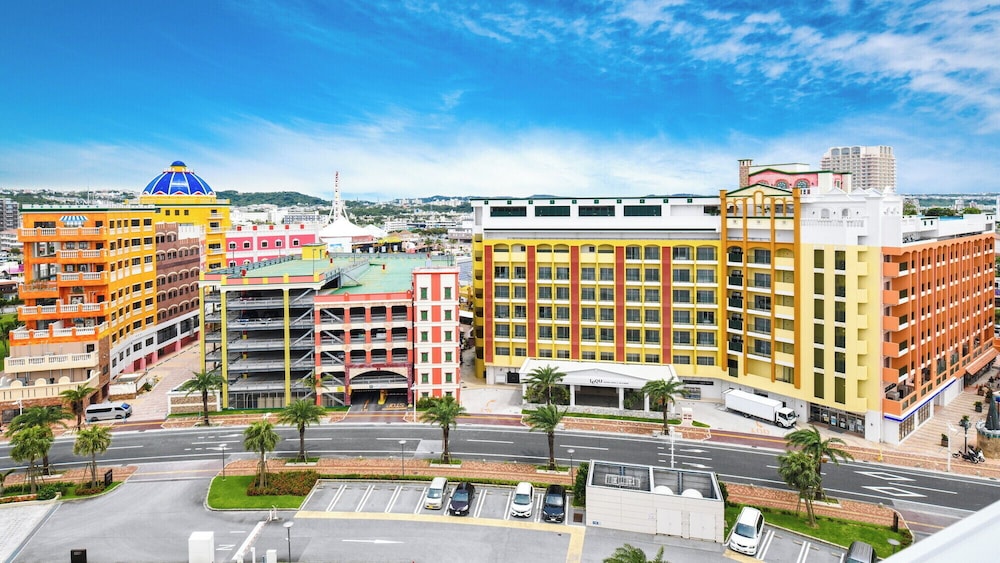 Hotel Lequ Okinawa Chatan Spa & Resort