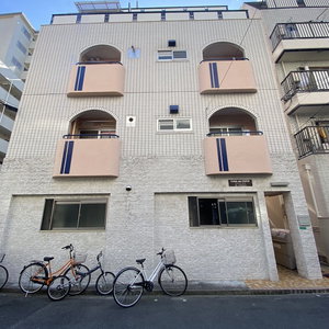 Hotel Goldhouse Shinosaka 305 cazare Umeda