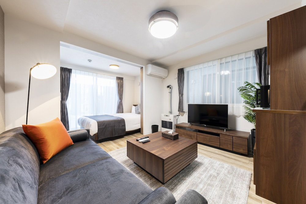 Hotel Sentiment Chitose Ms105