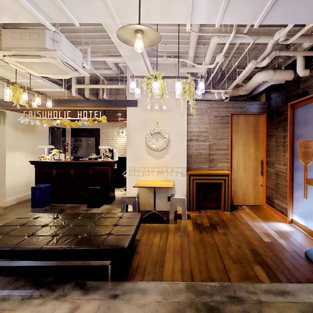 Ebisuholic Hotel