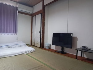 Hotel Lucky House Guest House cazare Sakai