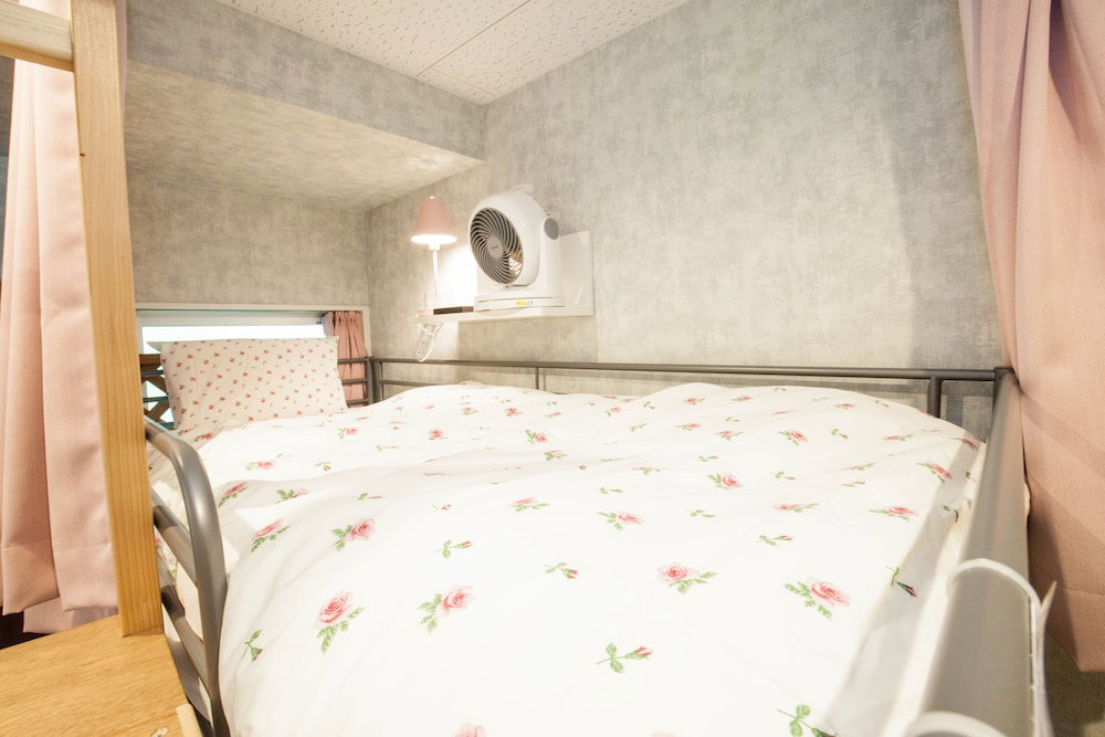 Akasaka-No Sato - Caters To Women - Hostel