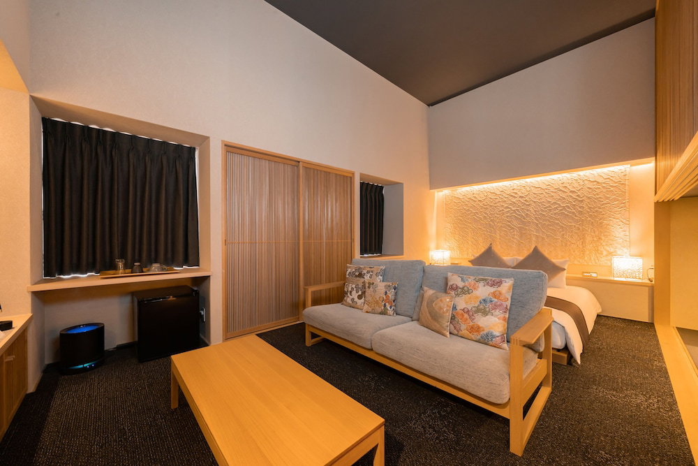 Roppongi Hotel S