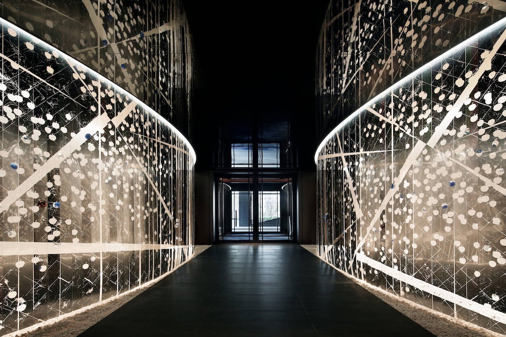 Mesm Tokyo, Autograph Collection