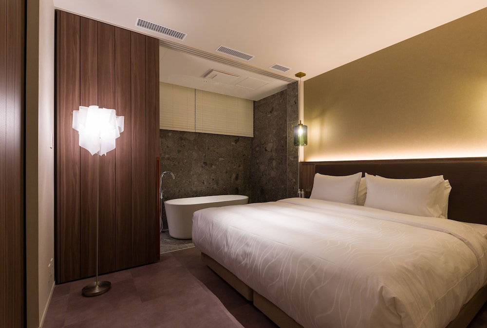 The Skm Tokyo Hotel&Dining