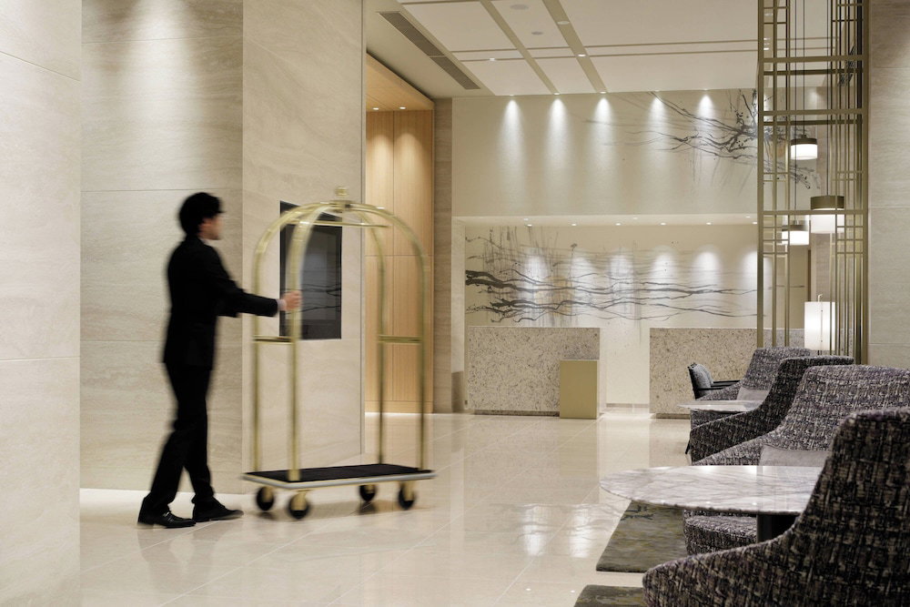 Courtyard By Marriott Osaka Honmachi