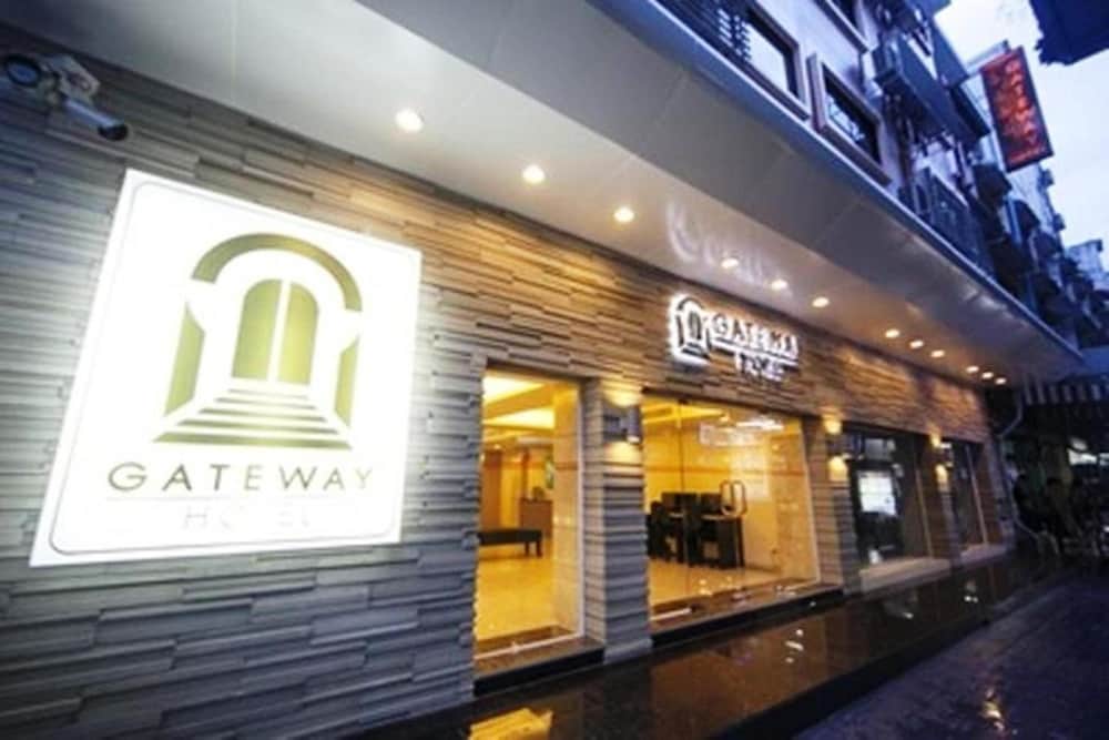 Gateway Hotel