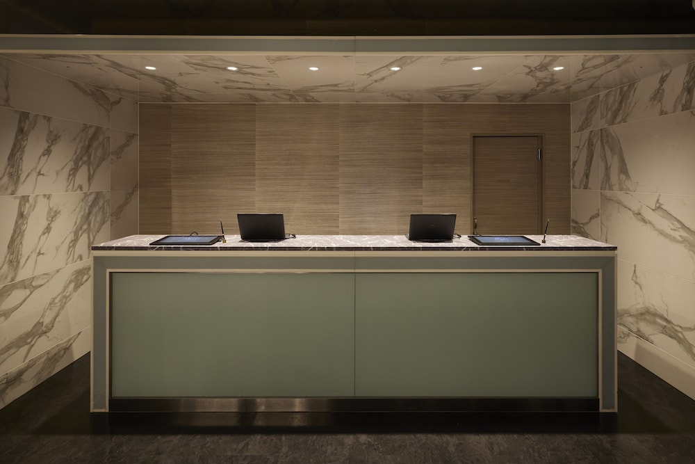 Alfit Hotel & Bar Akasaka