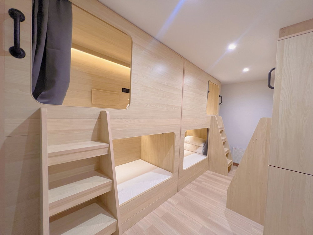 Hotel Snowball Hostel