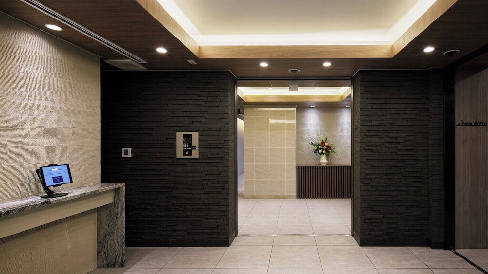 Minn Umeda East