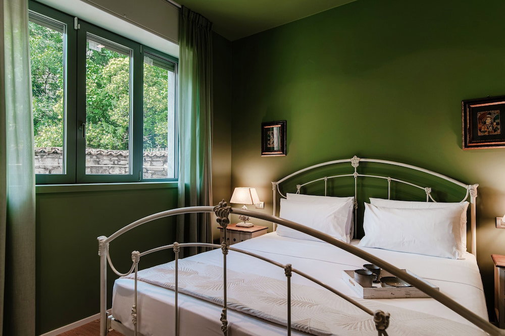 Rubini Suites