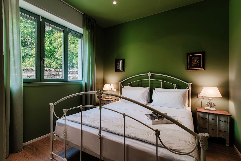 Rubini Suites