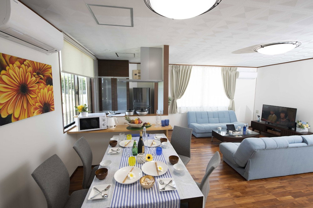 Hotel Miyakojima White House Annex
