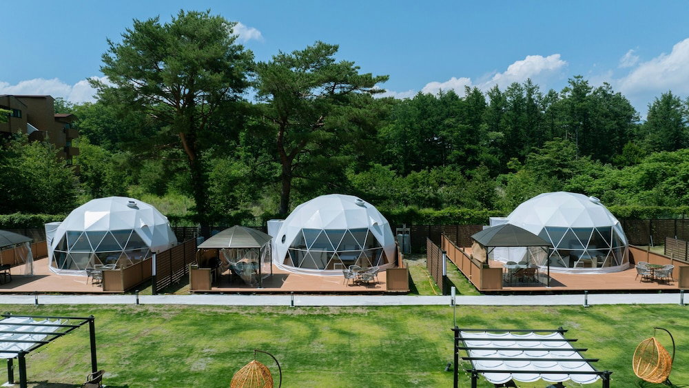 Hotel Gramercy Village Yamanakako