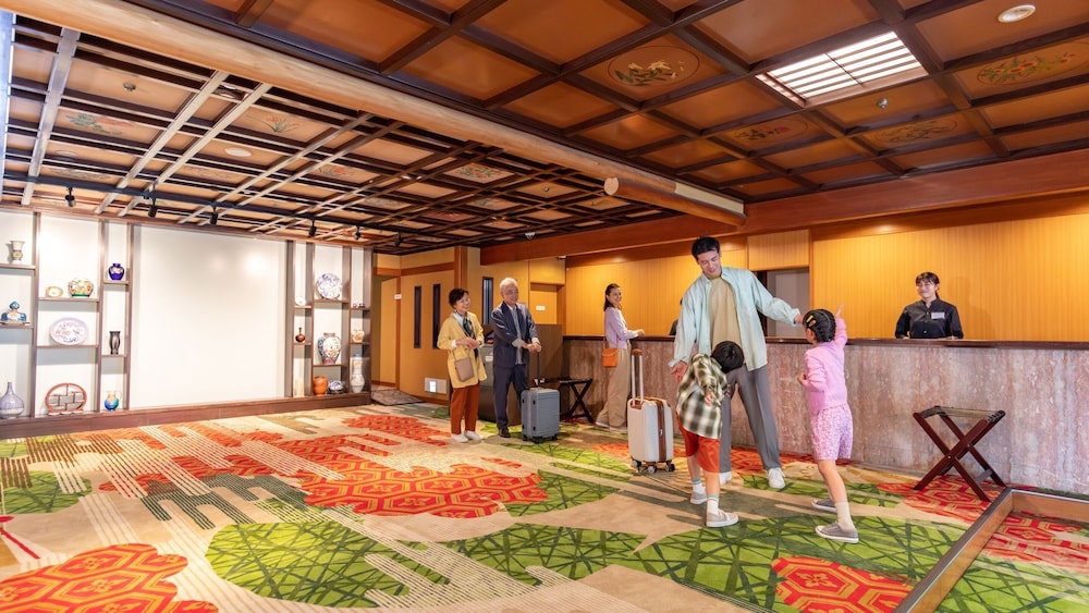 Ooedo Onsen Monogatari Premium Yoshinoya Irokuen