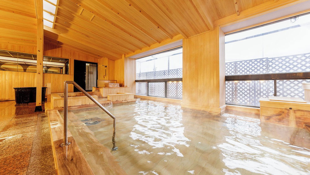 Hotel Ooedo Onsen Monogatari Yamashiro Saichoraku