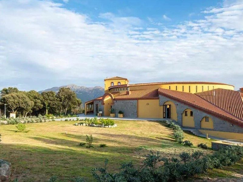Hotel S'ena Hotel