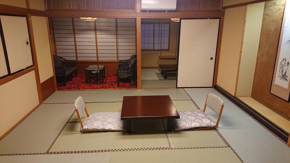 Yuzankaku