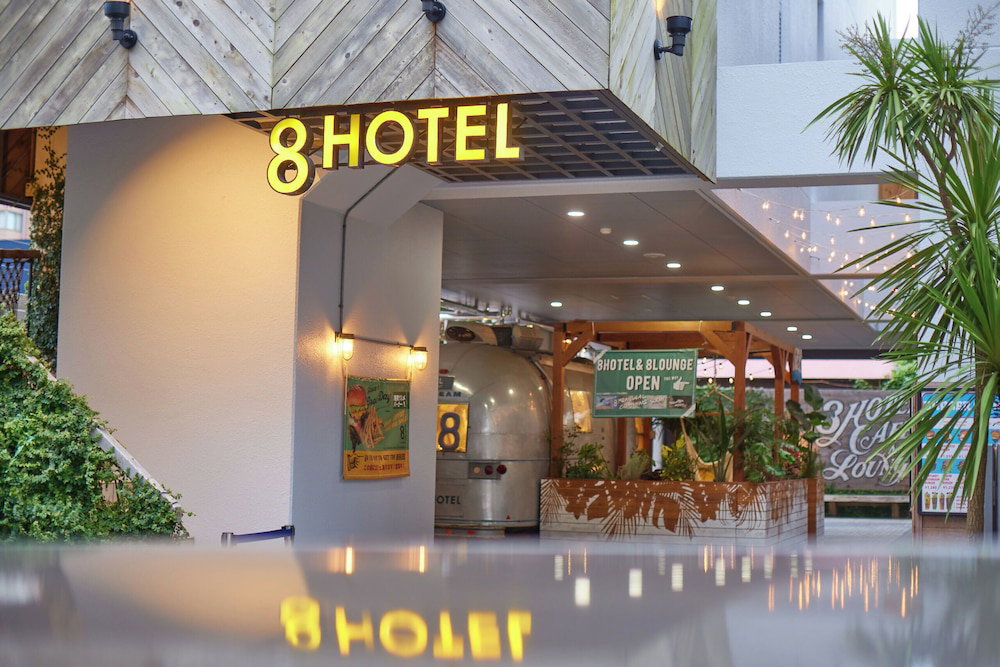 Hotel 8Hotel