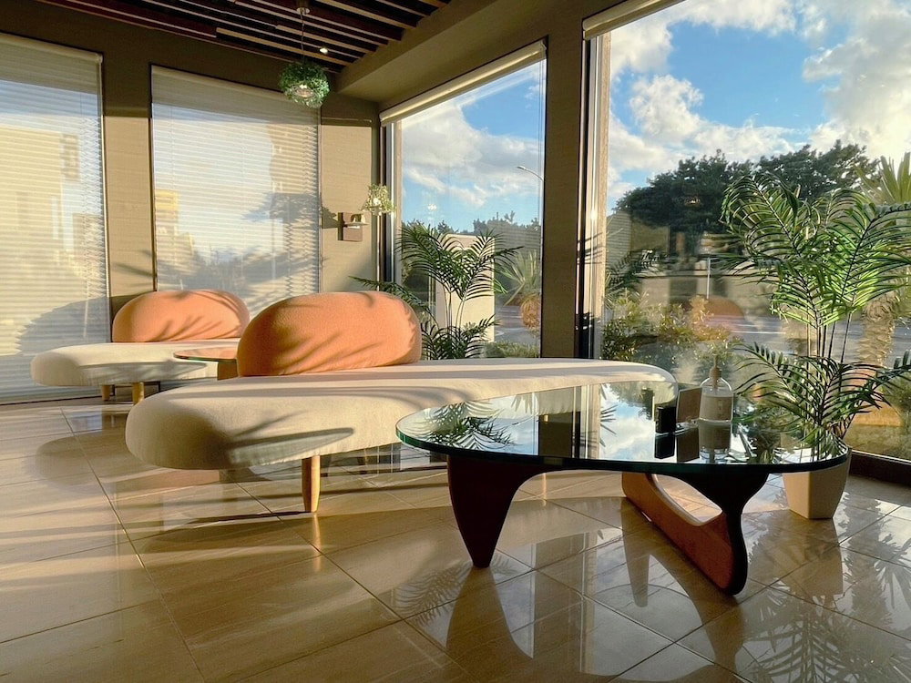 Breath Hotel