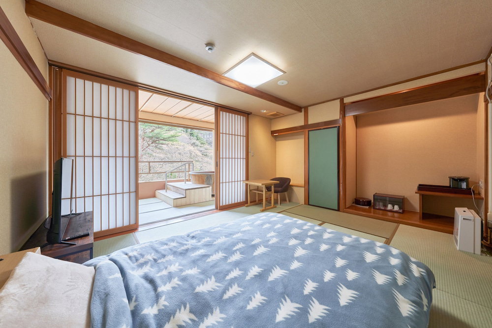 Nikko Garden Hotel