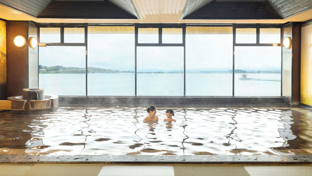 Hotel Ooedo Onsen Monogatari Premium Kaga Maruya