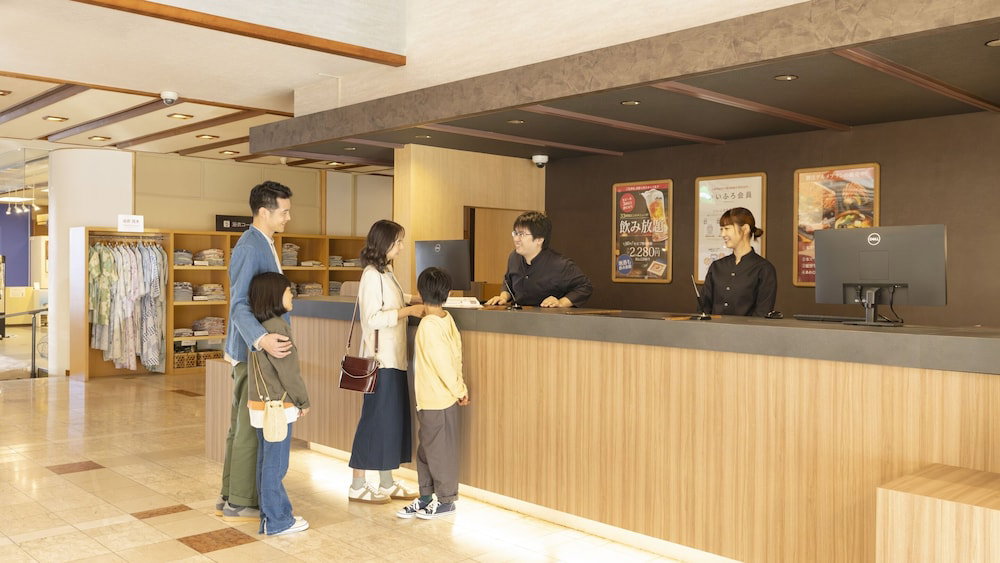 Ooedo Onsen Monogatari Premium Kaga Maruya