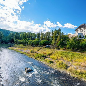 Hotel Kamenoi Hotel Ome cazare Ome