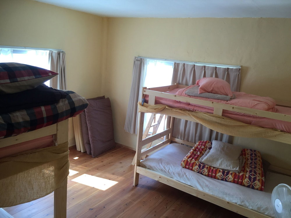 Hotel Organic Guesthouse & Cafe Ohana - Hostel