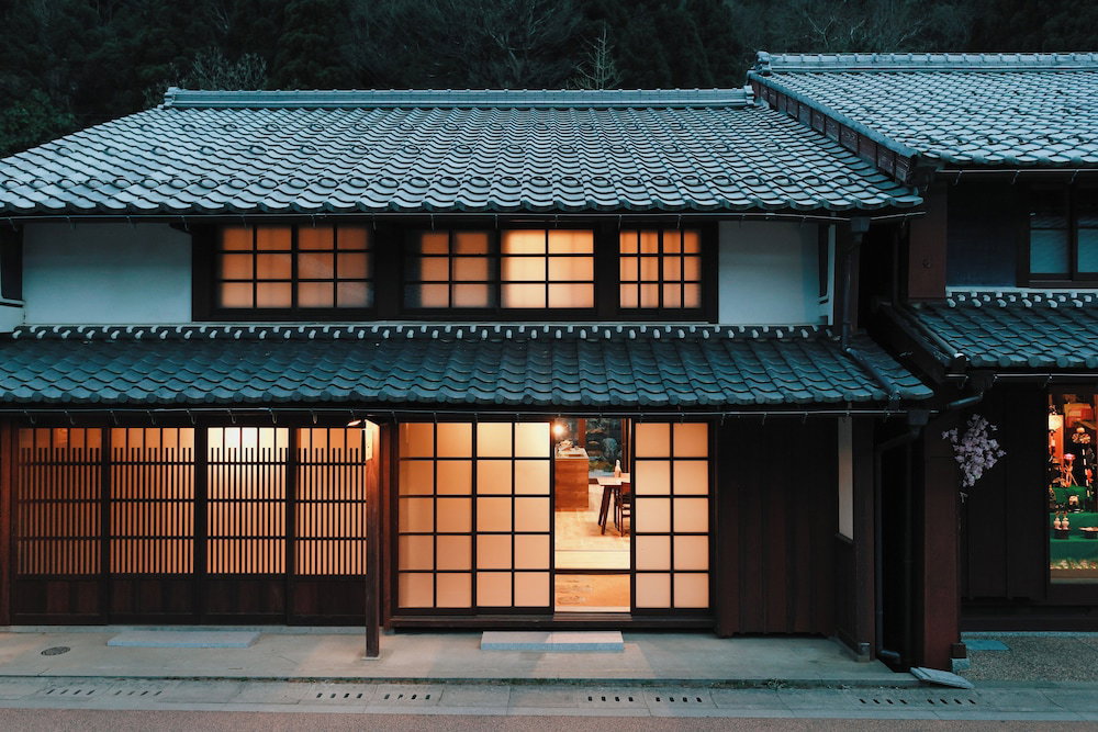 Hotel 八百熊川 Yao-Kumagawa