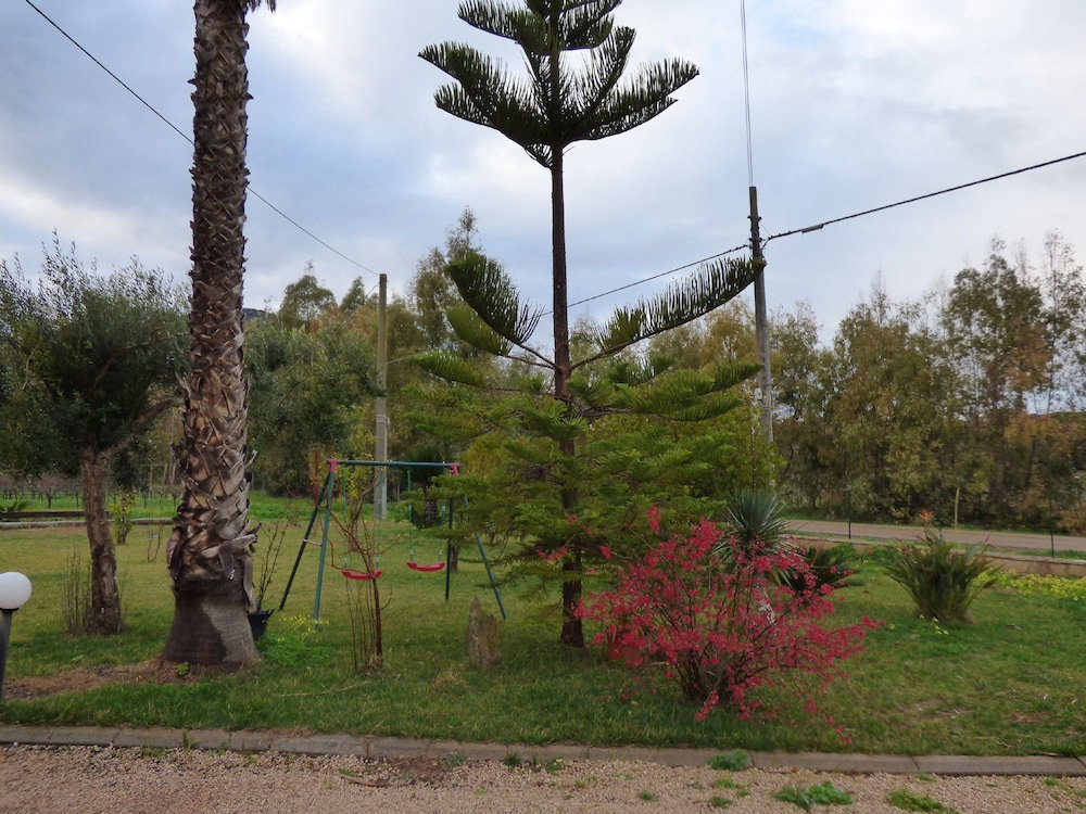 Hotel Bed And Breakfast Fiori Di Pesco