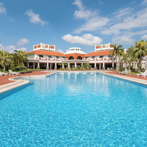 Hotel Watermark Hotel Okinawa Kume Island cazare Zamami