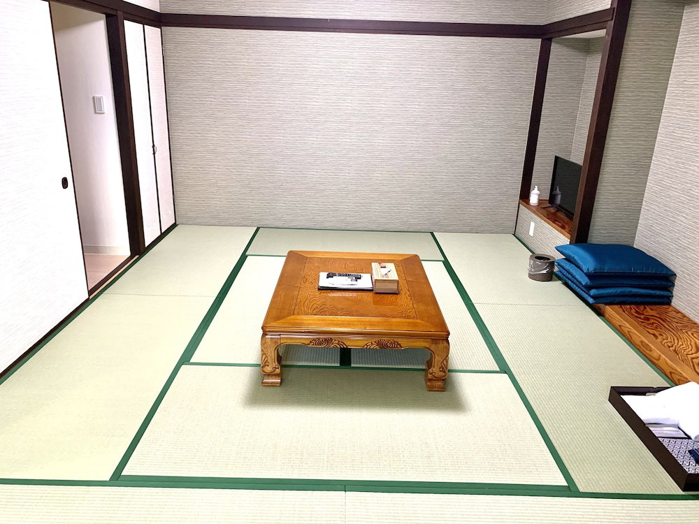 Kishu Railway Katase Enoshima Hotel